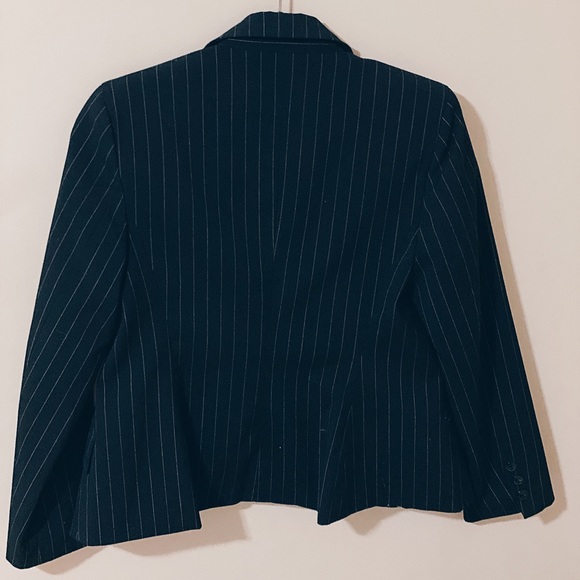Black with White Stripes Padded Shoulder Blazer - Picture 2 of 5